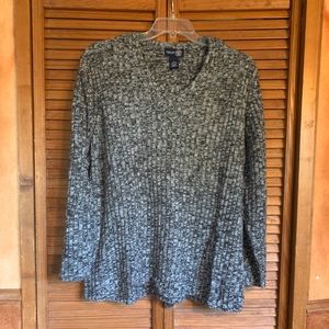 Venezia black & white v-neck long sleeve sweater 18/20